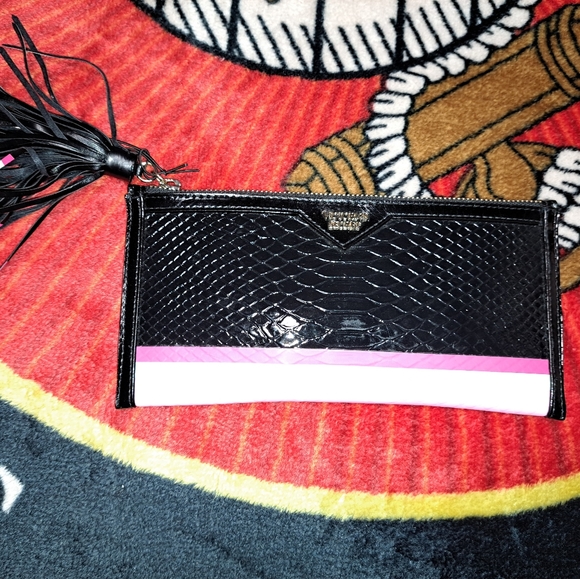 Victoria's Secret Handbags - Victoria secret
